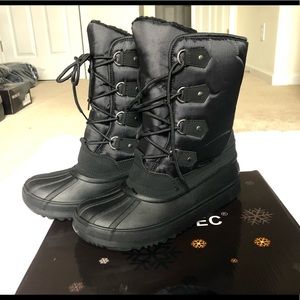 Women's Waterproof Snow Boots Sz 8 Great Condition